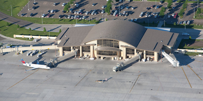 Delta Airlines BIS Terminal – Bismarck Municipal Airport