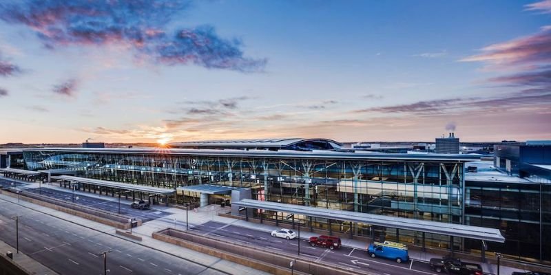 Frontier Airlines YYC Terminal – Calgary International Airport