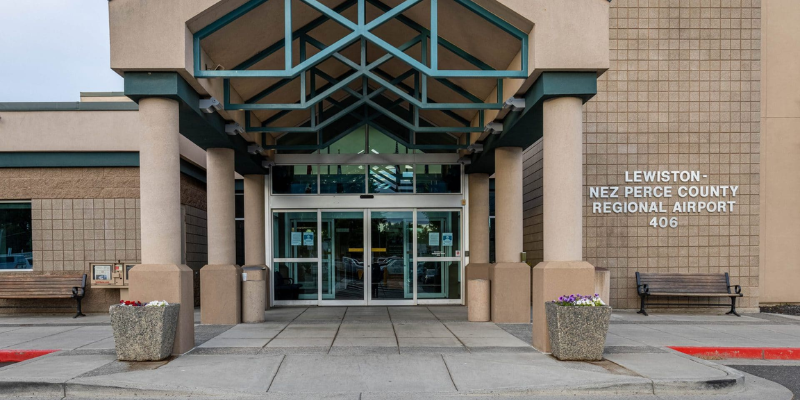 Delta Airlines LWS Terminal – Lewiston-Nez Perce County Regional Airport