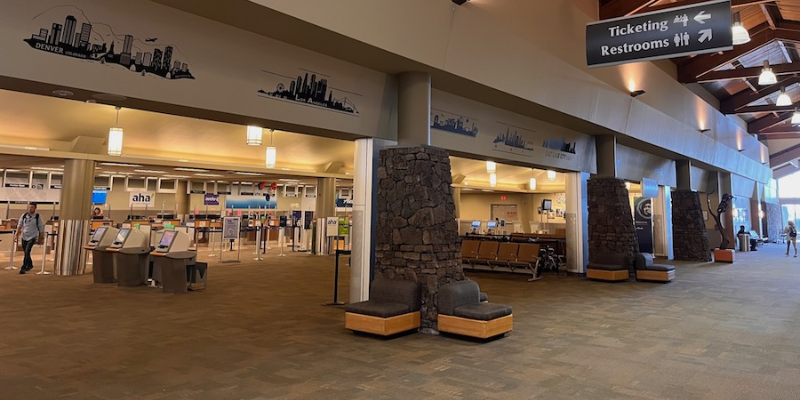 Sun Country Airlines RDM Terminal – Redmond Municipal Airport