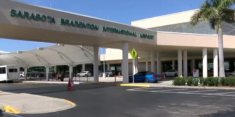 Frontier Airlines SRQ Terminal – Sarasota Bradenton International Airport