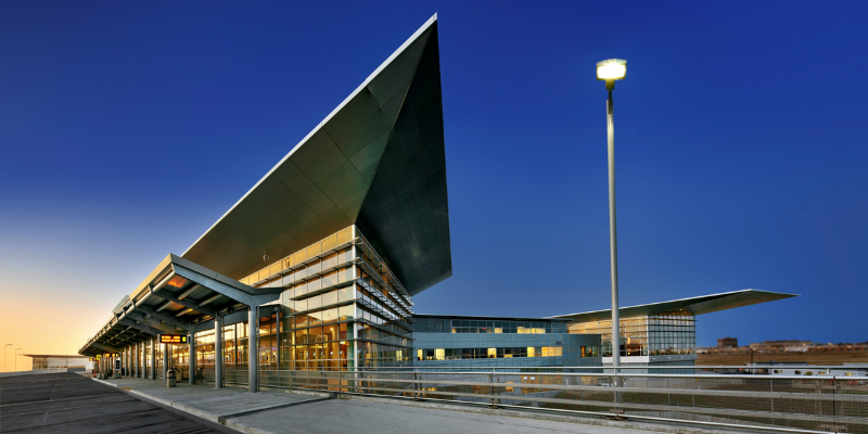 Delta Airlines YWG Terminal – Winnipeg Richardson International Airport