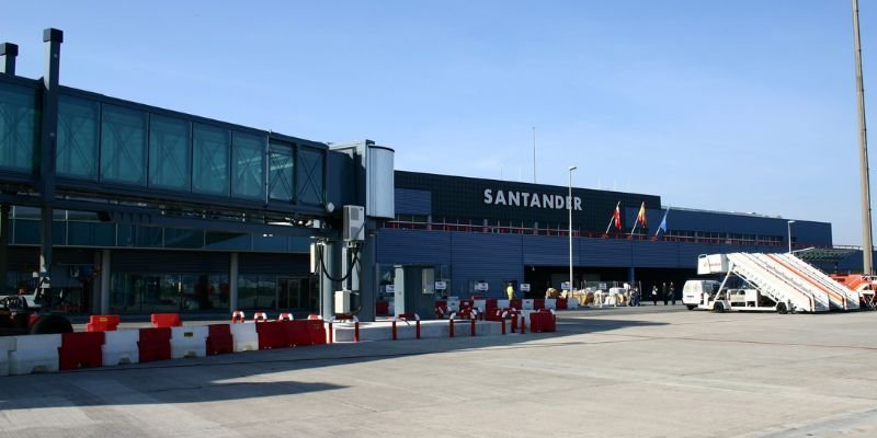 Iberia Airlines SDR Terminal – Seve Ballesteros-Santander Airport